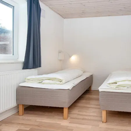 Romo Xvii Romo Kirkeby